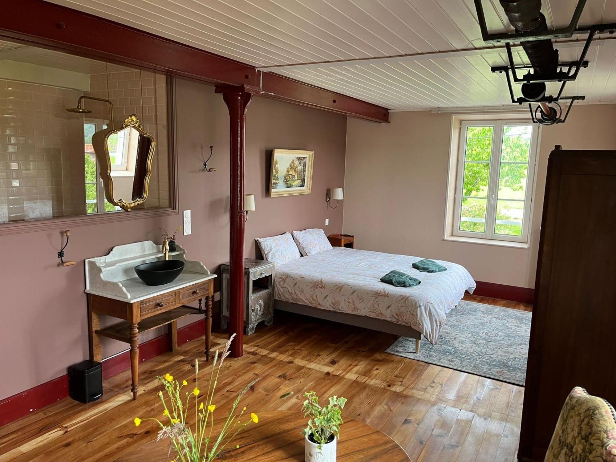 Moulin De Maupoy Bed & Breakfast Saint-Symphorien-de-Marmagne Exterior photo