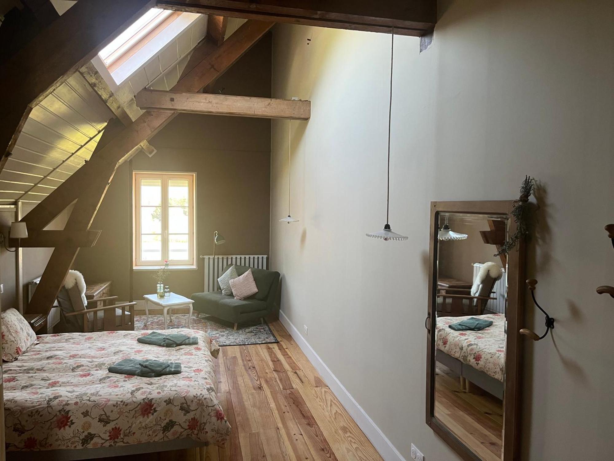 Moulin De Maupoy Bed & Breakfast Saint-Symphorien-de-Marmagne Exterior photo