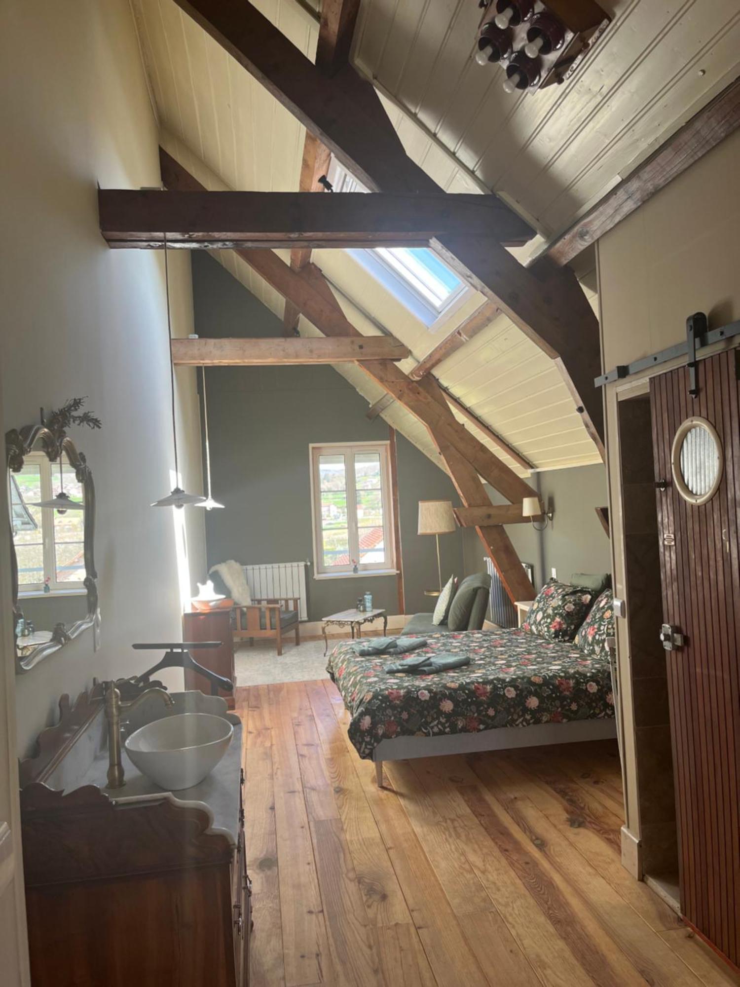 Moulin De Maupoy Bed & Breakfast Saint-Symphorien-de-Marmagne Exterior photo